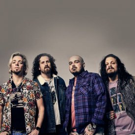 BLACK STONE CHERRY